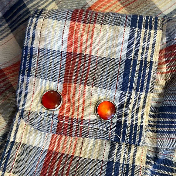 Vintage Levi’s Plaid Long Sleeve Button Up - Picture 3 of 7